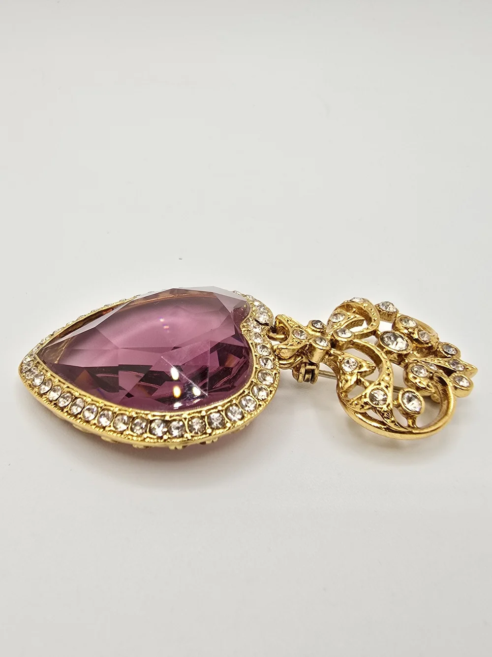 Vintage Purple Crystal Heart Brooch Rhinestone Gold Tone Articulated 2.25
